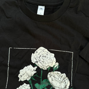 THE MUM UNIFORM - Black Rose Tee - S